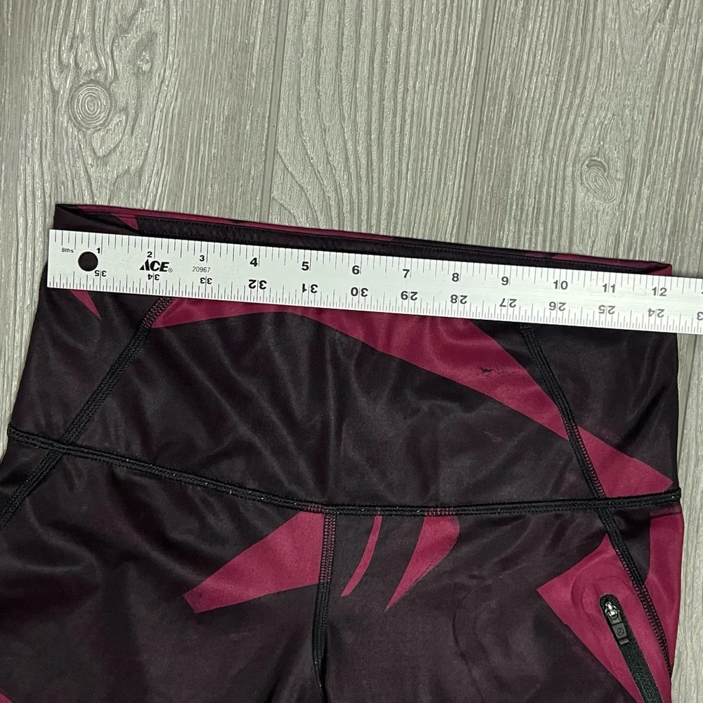Lululemon 23” Crop Leggings Size 4 Back Spin Stroke Dashing Purple Black / Black - Picture 5 of 8